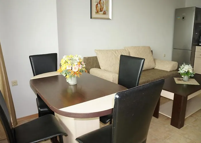 Dom-el Real In Sea View Complex Apartman