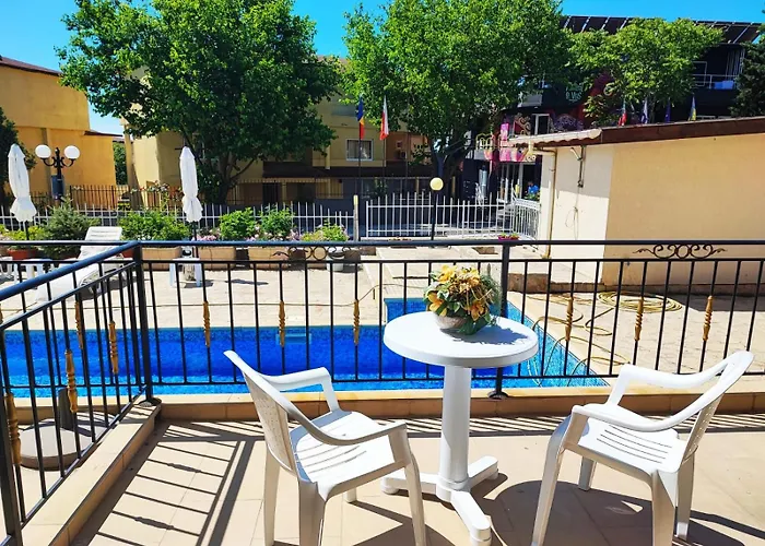 Dom-el Real In Sea View Complex Apartman *